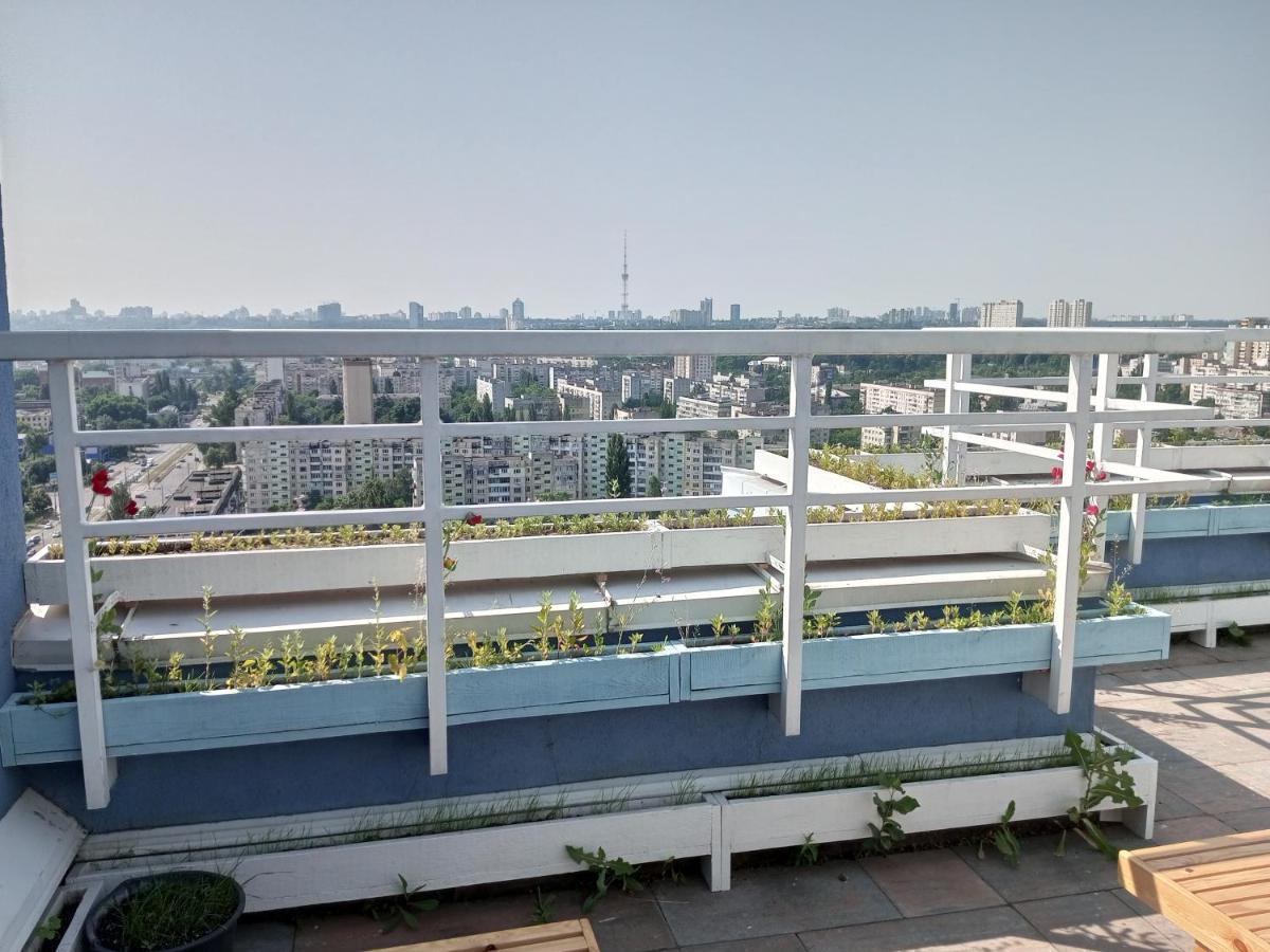 Небольшой Пентхаус С Прекрасным Видом На Город Kiev Esterno foto